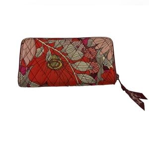 Vera Bradley Zip Around Accordion Wallet in Retired  Pattern Bohemian Blooms